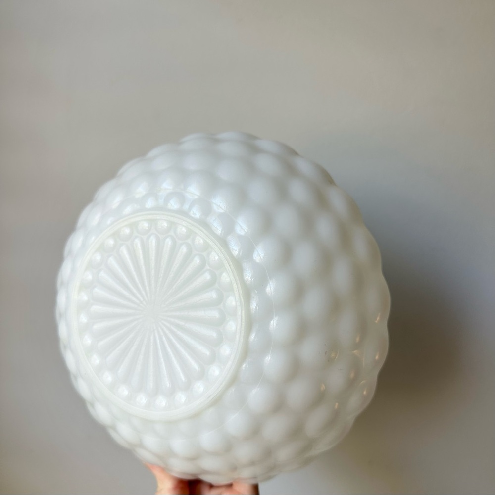 Vintage Anchor Hocking Depression Milk Glass Bubble Bowl - Picture 2 of 5